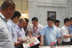 寶豐縣縣委書記、縣長(zhǎng)許紅兵率考察團(tuán)蒞臨寶潤(rùn)達(dá)參觀調(diào)研